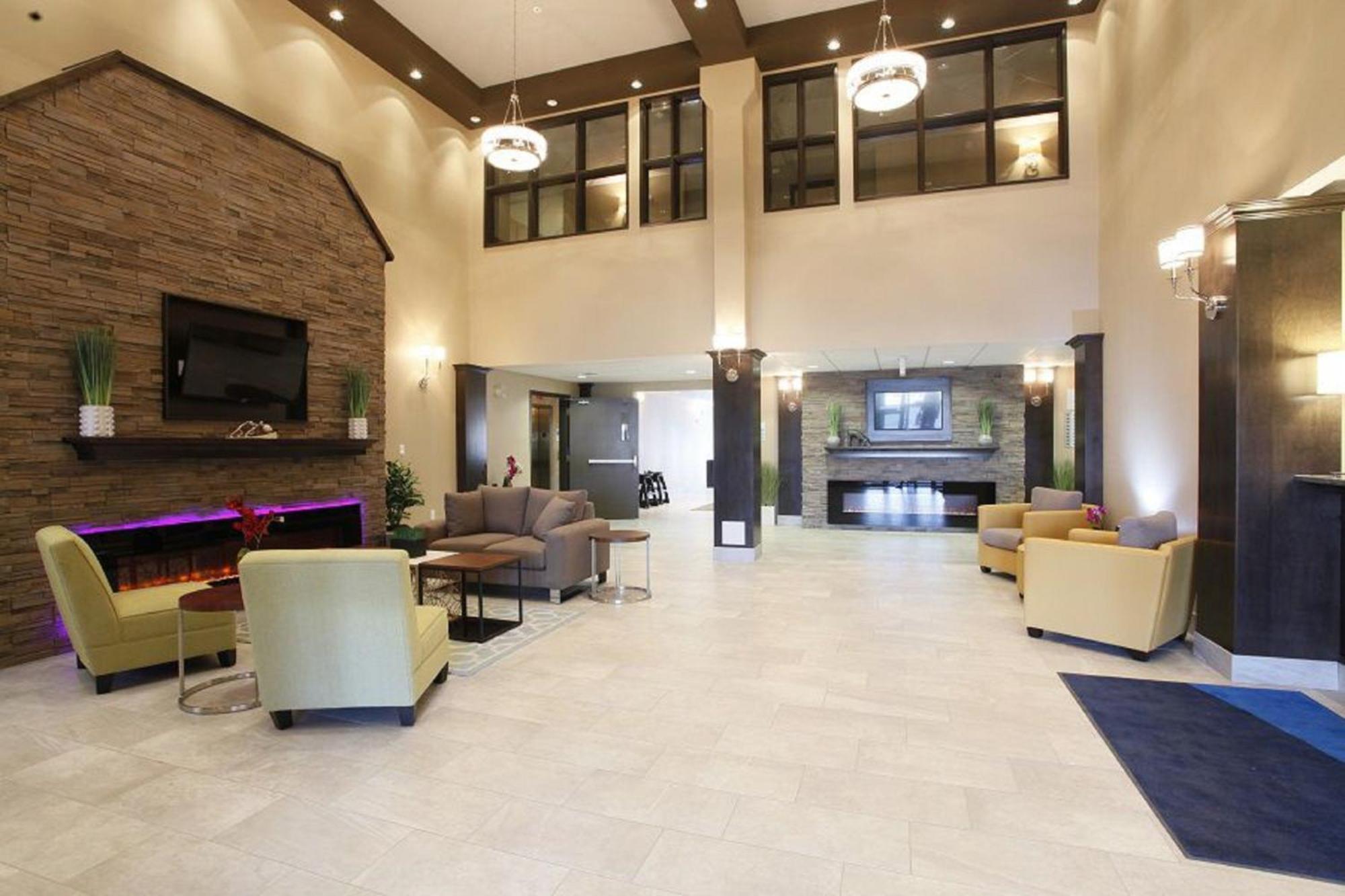 Holiday Inn Express Fort St John By Ihg Fort St. John Экстерьер фото