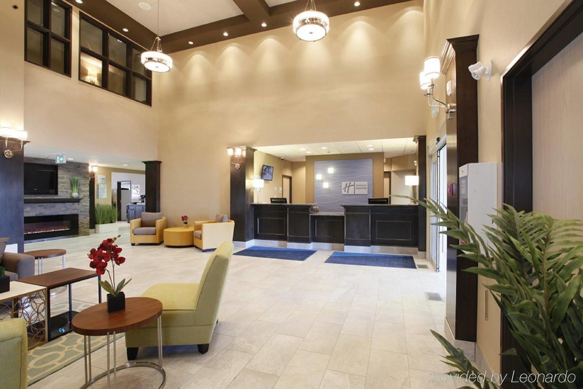 Holiday Inn Express Fort St John By Ihg Fort St. John Экстерьер фото