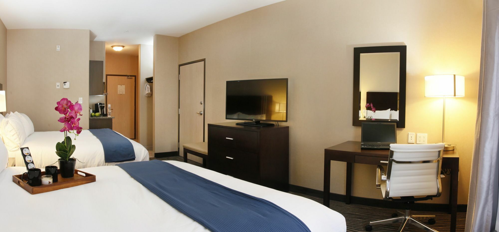Holiday Inn Express Fort St John By Ihg Fort St. John Экстерьер фото